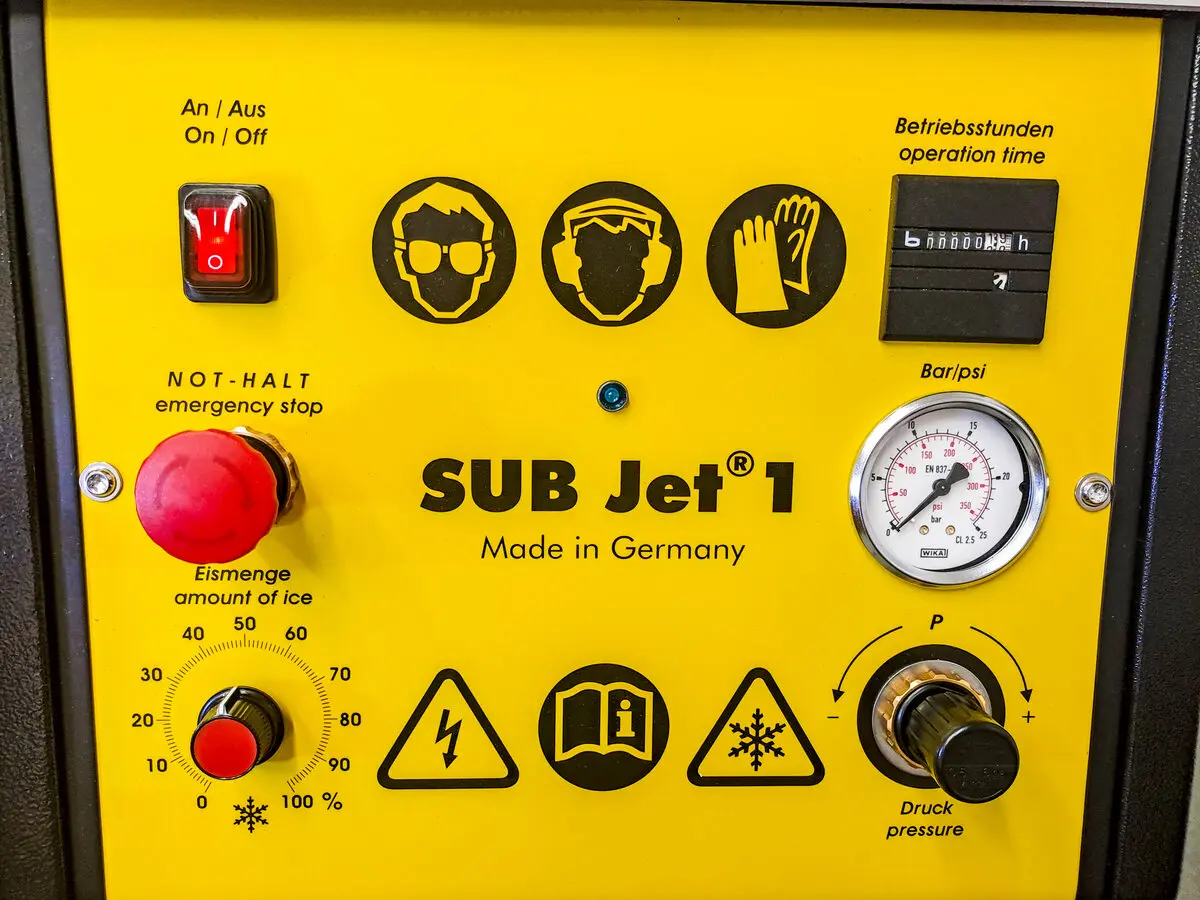 SUB Jet 1 áttekinthető kezelőpanelje